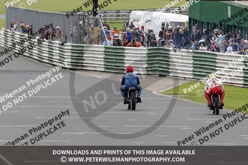 Vintage motorcycle club;eventdigitalimages;mallory park;mallory park trackday photographs;no limits trackdays;peter wileman photography;trackday digital images;trackday photos;vmcc festival 1000 bikes photographs